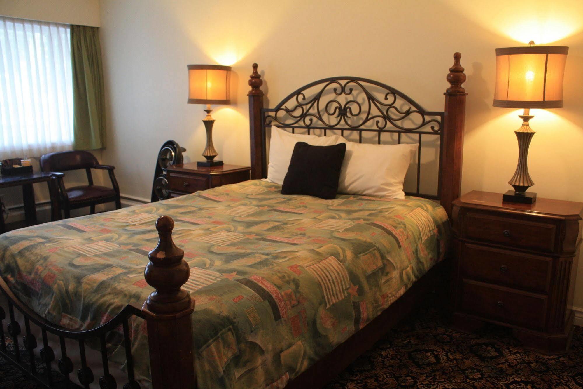فانكوفر الغربية The Classic Horseshoe Bay Motel المظهر الخارجي الصورة